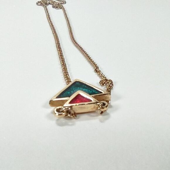 Vintage Gold Tone Sarah Coventry Green And Red Triangle Enamel 15" Necklace - Picture 8 of 8
